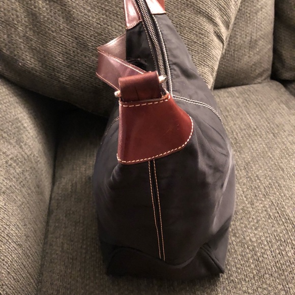 Dooney & Bourke Large Black Wayfarer w/Brown Trim - Picture 5 of 8